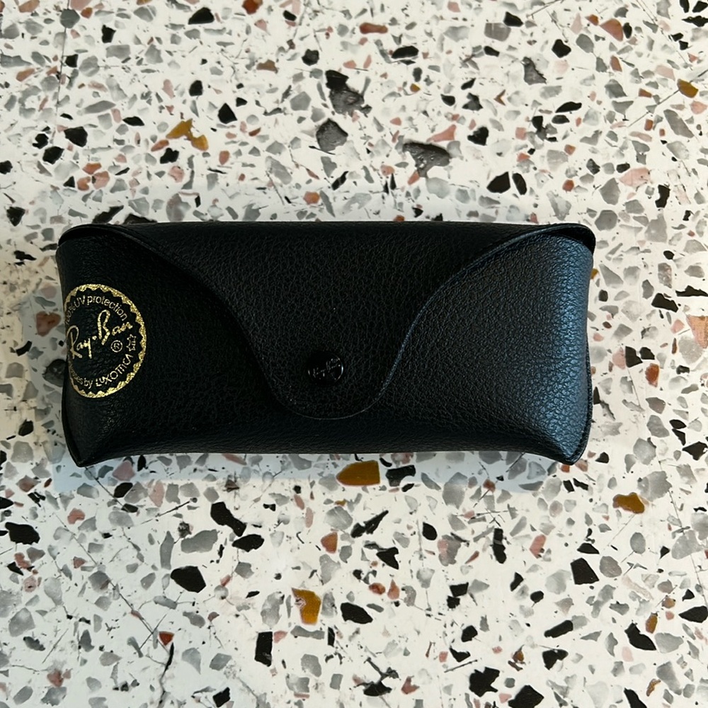 Black Ray-Ban sunglasses case